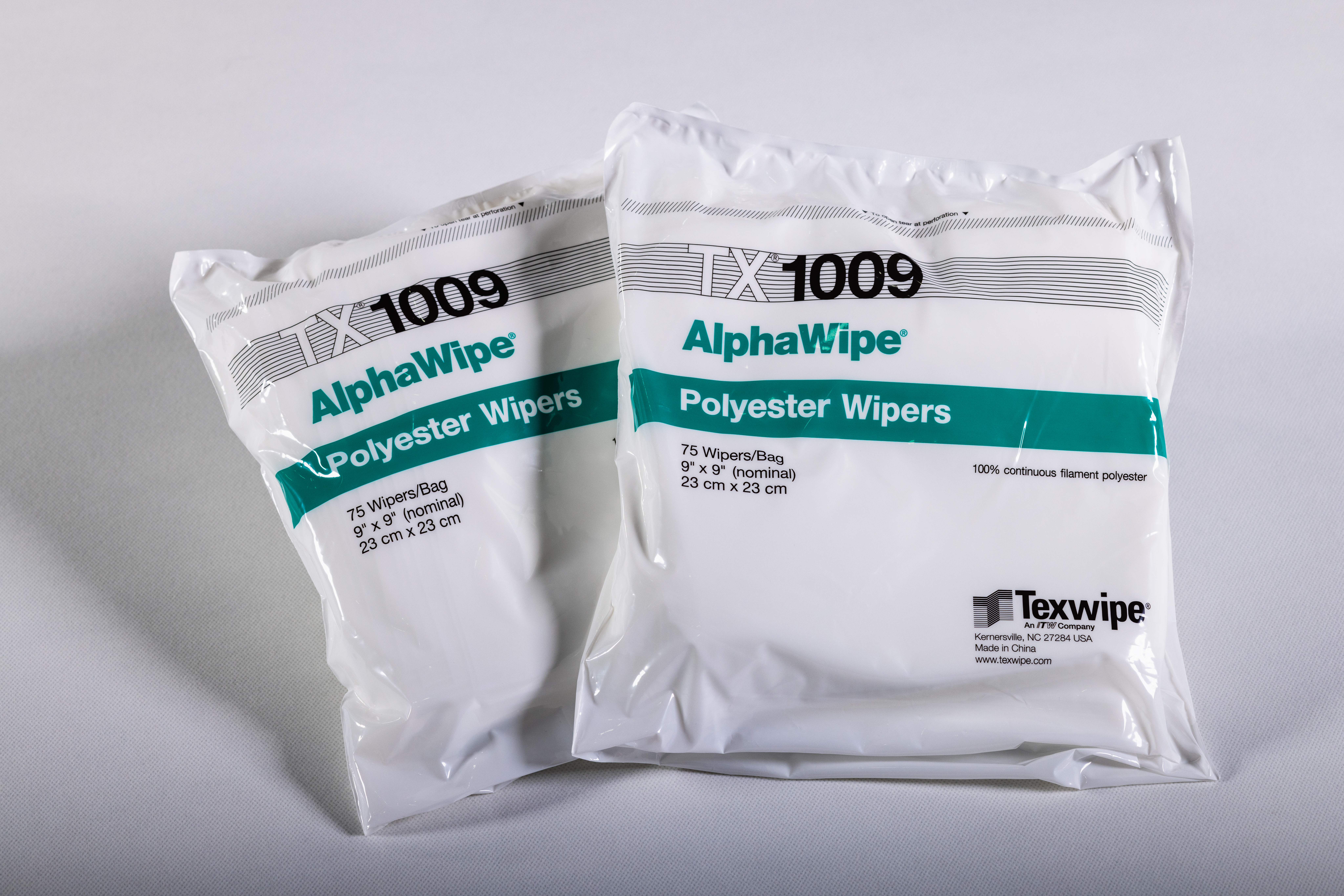 AlphaWipe® 非无菌干无尘布